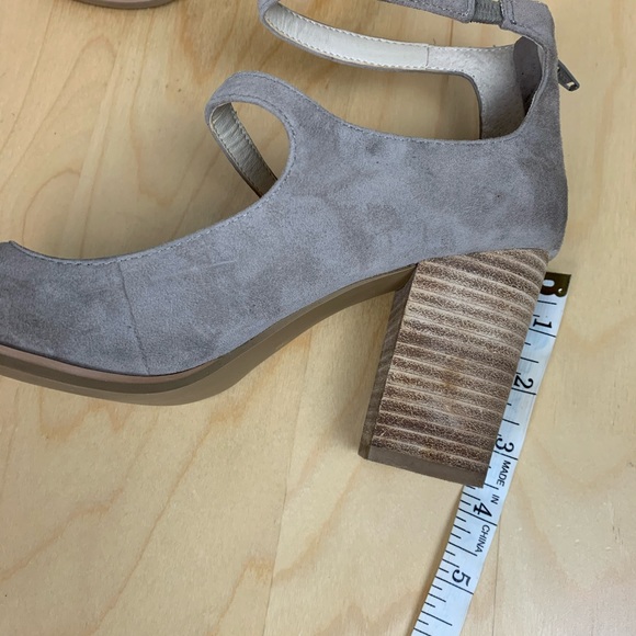 Anthropologie Seychelles Block Heel Suede Sandals - Picture 3 of 8